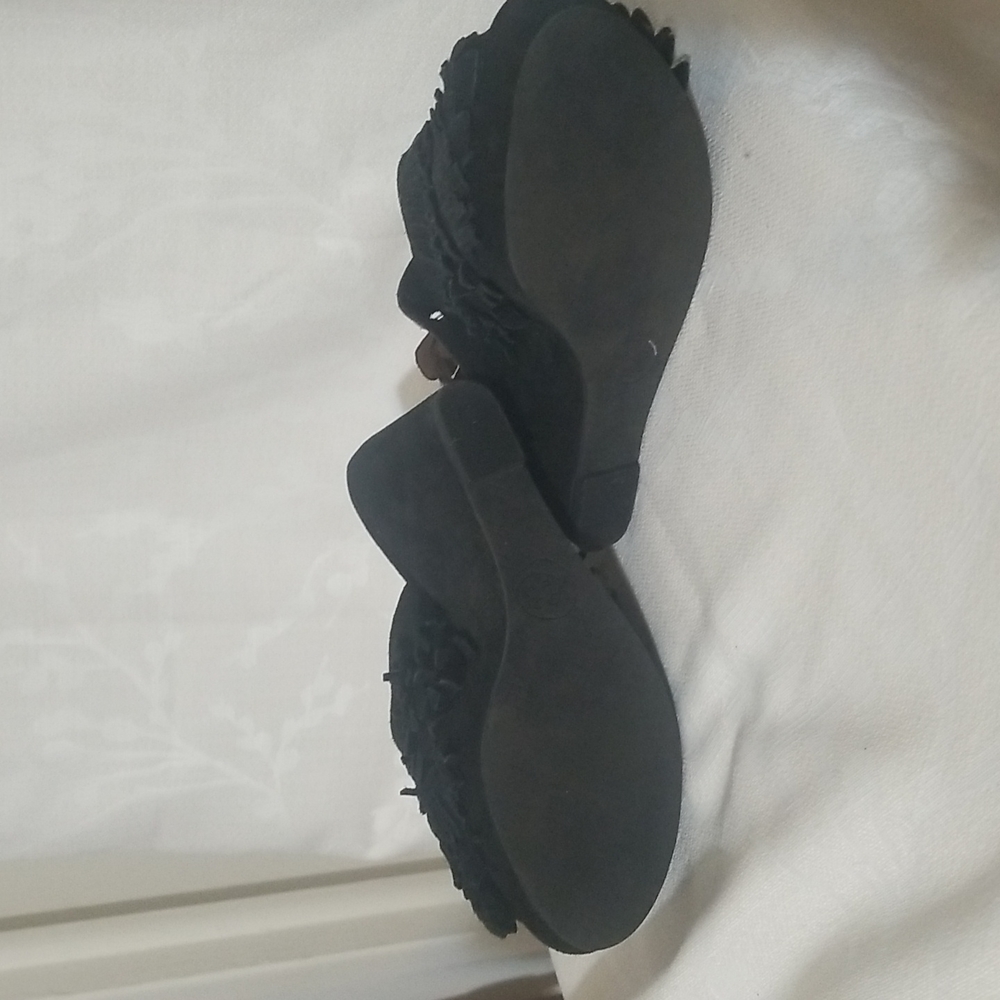 Sandals - Picture 2 of 5